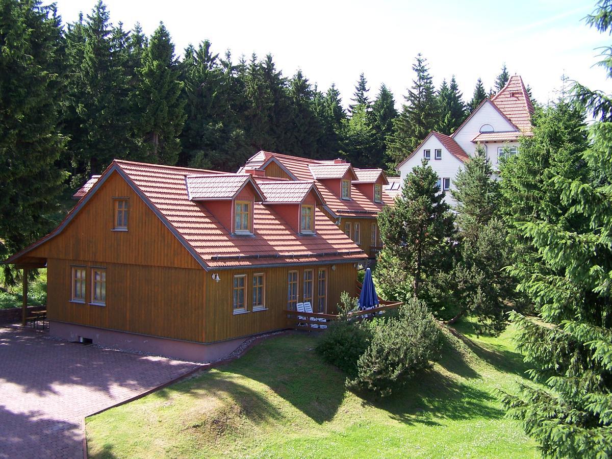 Hotel Und Berggasthof Spiessberghaus Friedrichroda Exterior foto