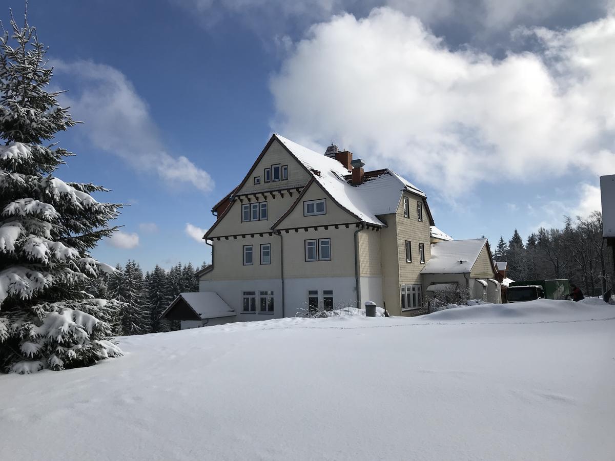 Hotel Und Berggasthof Spiessberghaus Friedrichroda Exterior foto